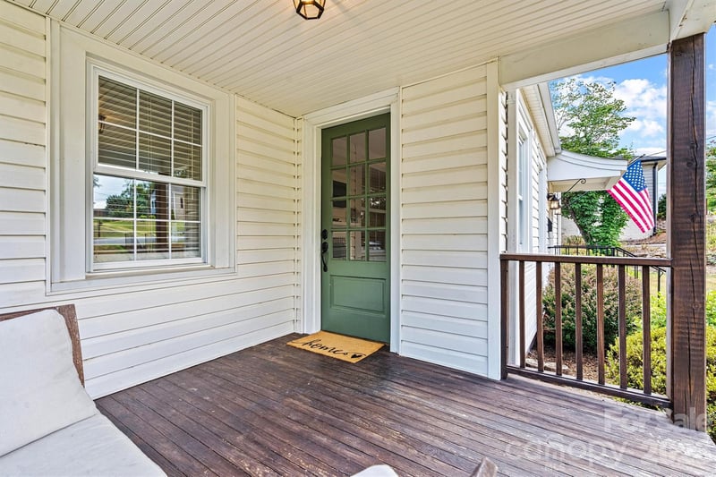 1252 11th St, Hickory, NC 28601