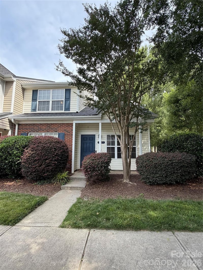 1929 Billingsville School Ct, Charlotte, NC 28214