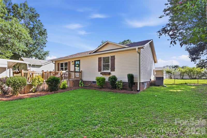 201-A Ewing Dr, Belmont, NC 28012