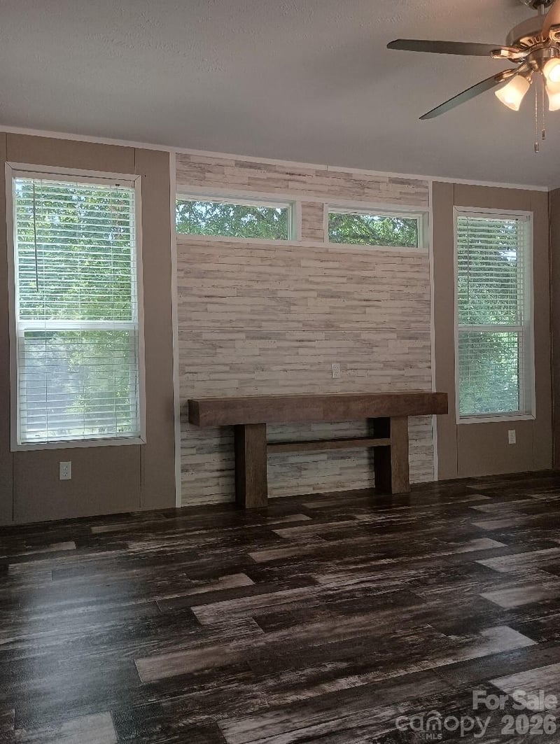 9270 Taxahaw Rd, Jefferson, SC 29718
