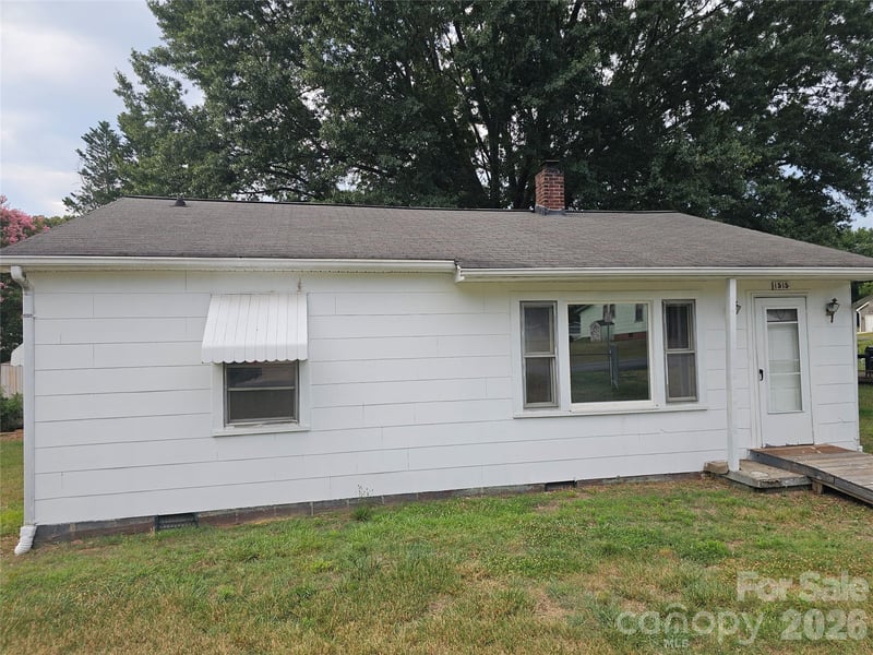 1515 16th Ave, Hickory, NC 28601