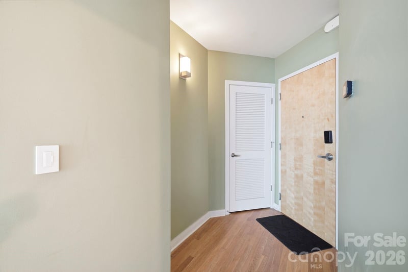 210 Church St #3405, Charlotte, NC 28202