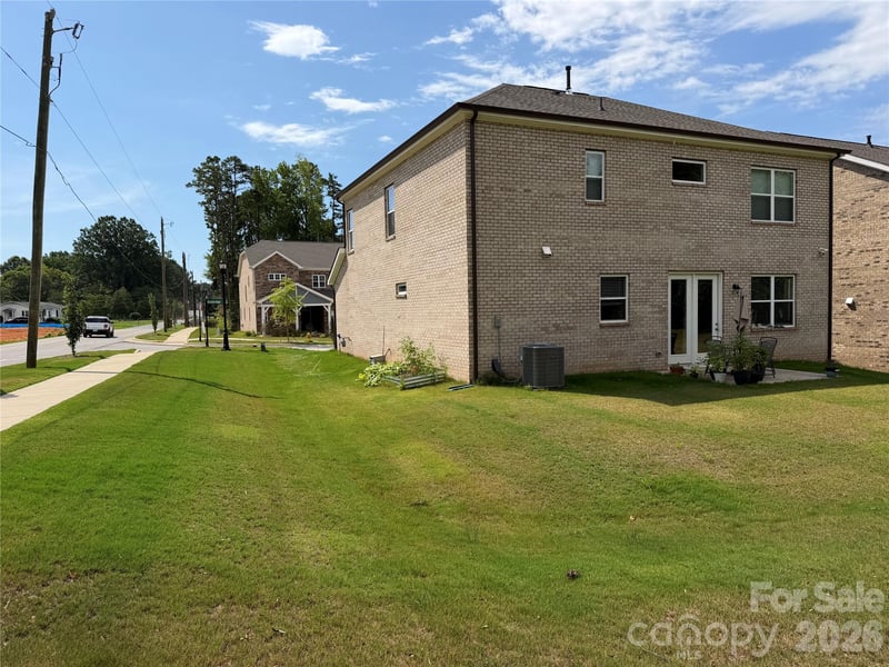 5002 Kinsbridge Dr, Mint Hill, NC 28227