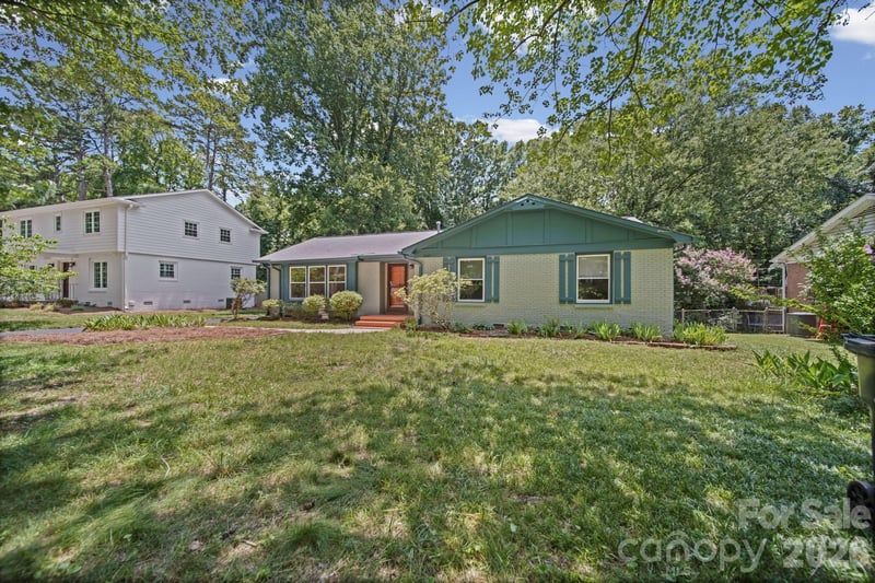 7107 Sherbourne Dr, Charlotte, NC 28210