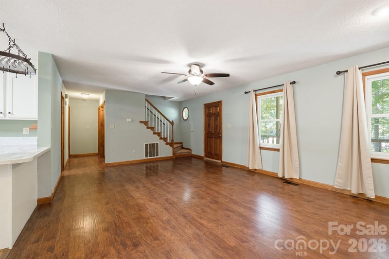 221 Shadowbrook Rd, Mount Holly, NC 28120