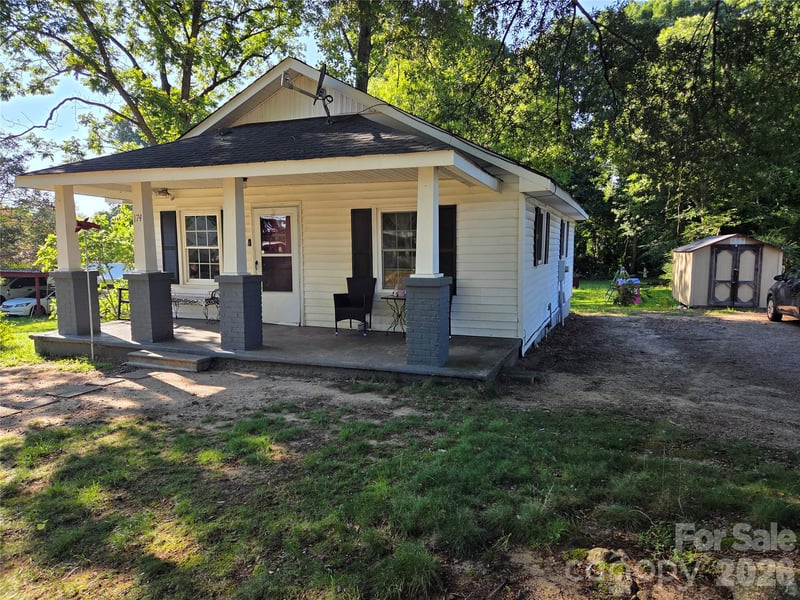 174 Cannon Ave, Concord, NC 28025