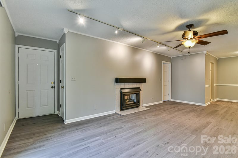 110 Heywood Rd #8D, Arden, NC 28704