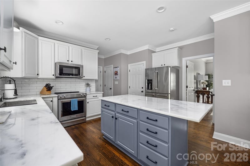 4034 Nicole Eileen Ln, Charlotte, NC 28216