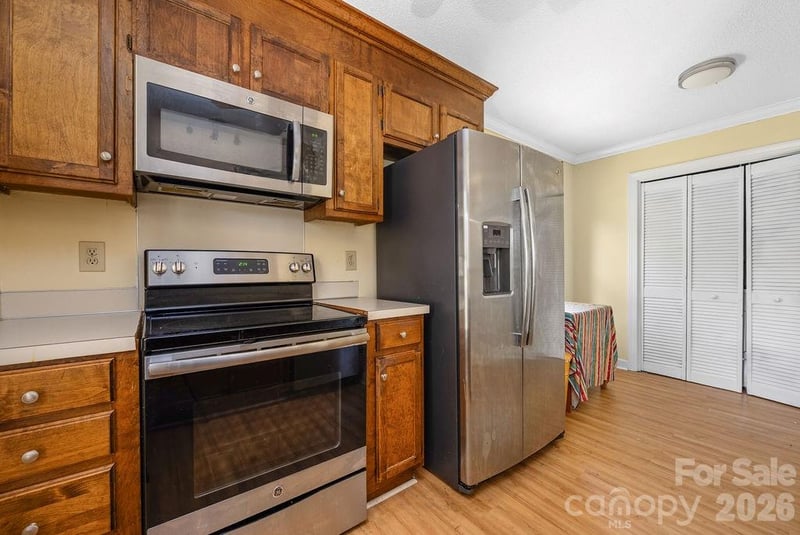 1793 Robinwood Rd, Gastonia, NC 28054