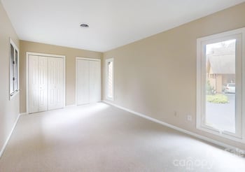 25 Village Dr #25, Asheville, NC 28803