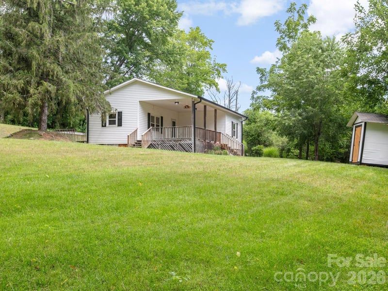 47 Carolina Mountain Dr, Candler, NC 28715