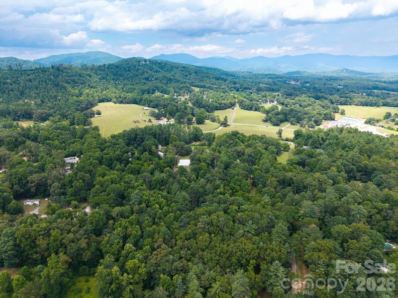 31 Burtiller Ln, Fletcher, NC 28732