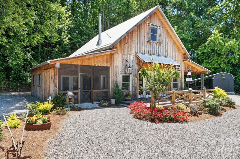 258 Vance St, Waynesville, NC 28786