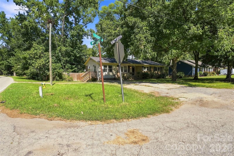 209 Azalea Rd, Lancaster, SC 29720