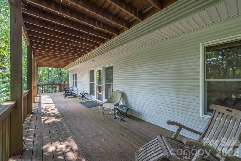 275 Allen Mountain Dr, Black Mountain, NC 28711