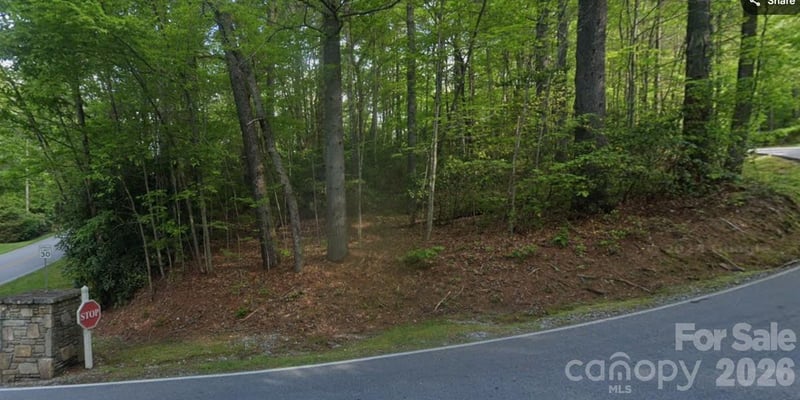 000 Hawk Mountain Rd, Lake Toxaway, NC 28747