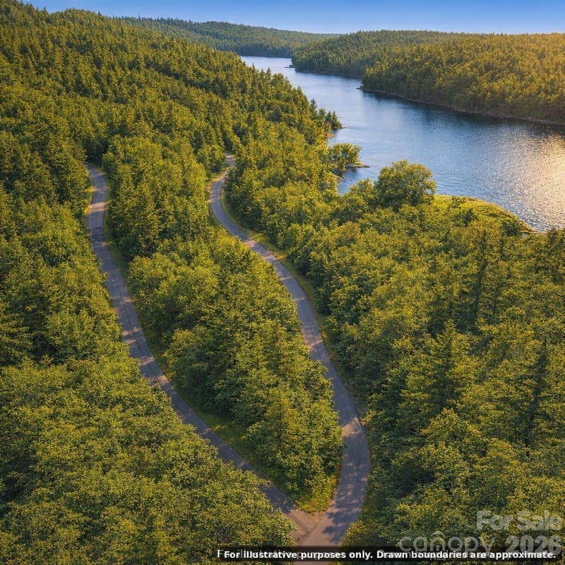 000 Hawk Mountain Rd, Lake Toxaway, NC 28747