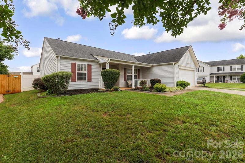 9704 Aventide Ln, Charlotte, NC 28215