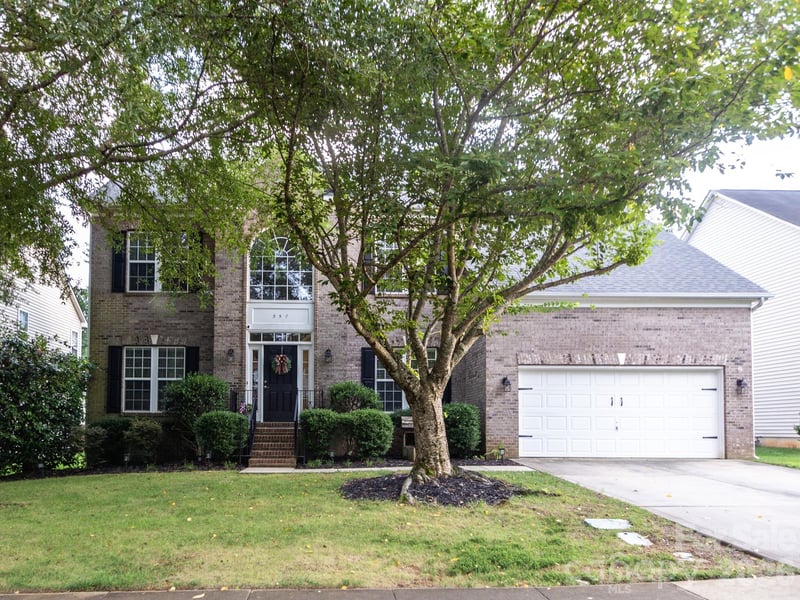557 Fair Oaks Dr, Fort Mill, SC 29708
