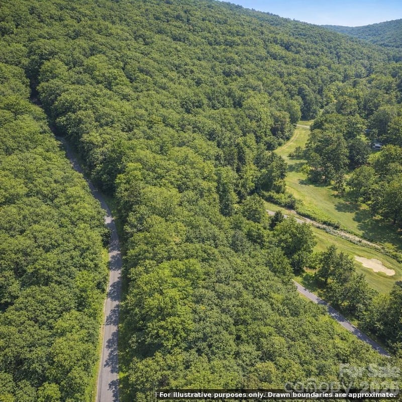 000 Overlook Dr #32, Burnsville, NC 28714