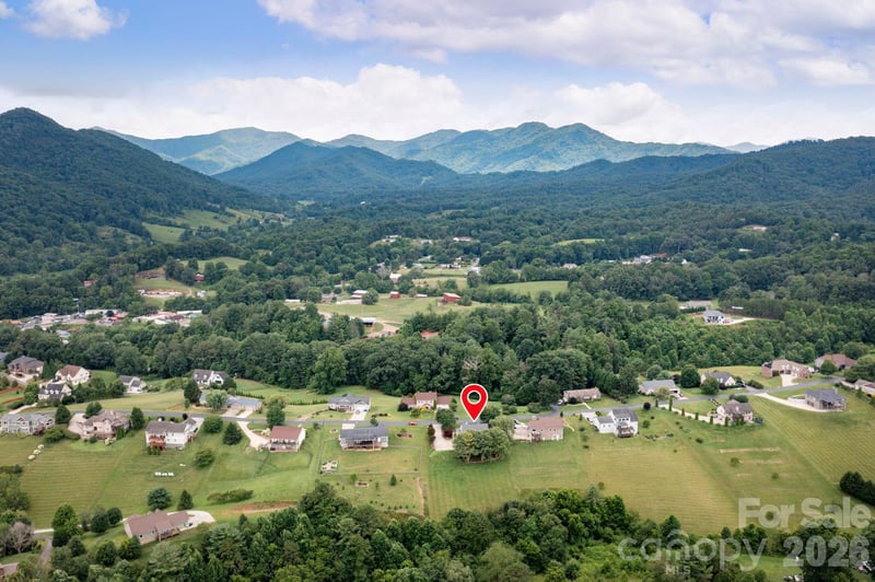 93 Big Sky Dr, Leicester, NC 28748
