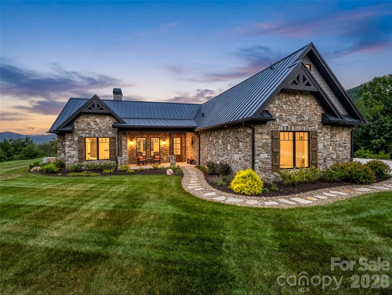 251 Stafford Ln, Mill Spring, NC 28756