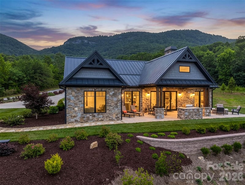 251 Stafford Ln, Mill Spring, NC 28756