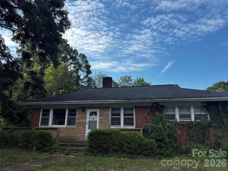 907 Maple Ave, Salisbury, NC 28144