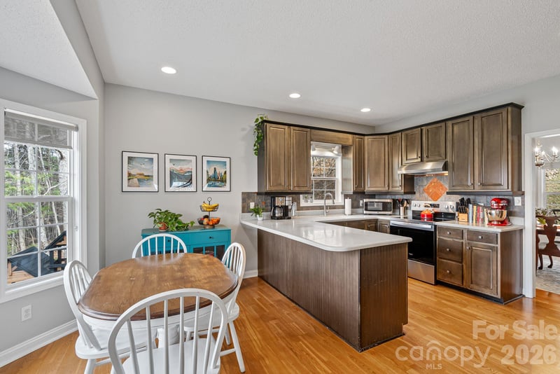 505 Kings Rg, Asheville, NC 28804