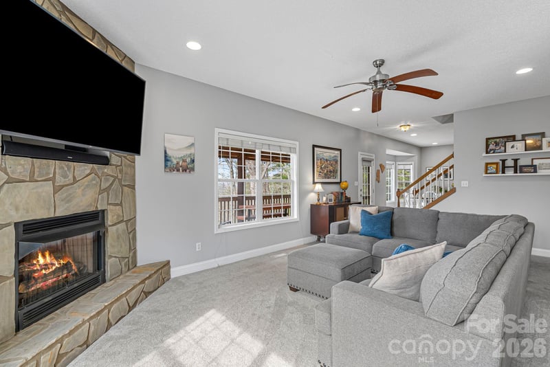 505 Kings Rg, Asheville, NC 28804