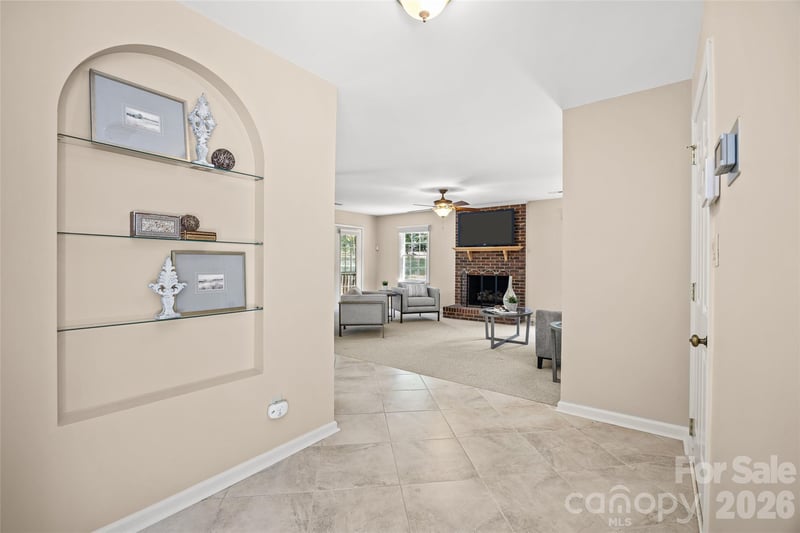 9120 Cameron Wood Dr, Charlotte, NC 28210