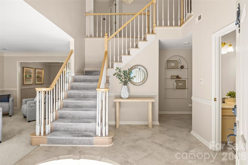 9120 Cameron Wood Dr, Charlotte, NC 28210