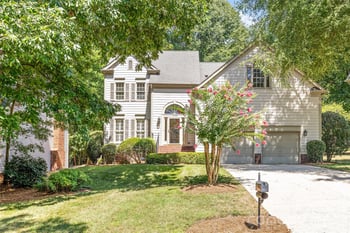 9120 Cameron Wood Dr, Charlotte, NC 28210