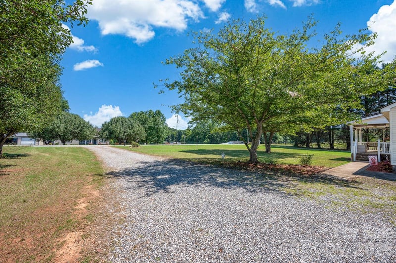 766 Midway Rd, Statesville, NC 28625