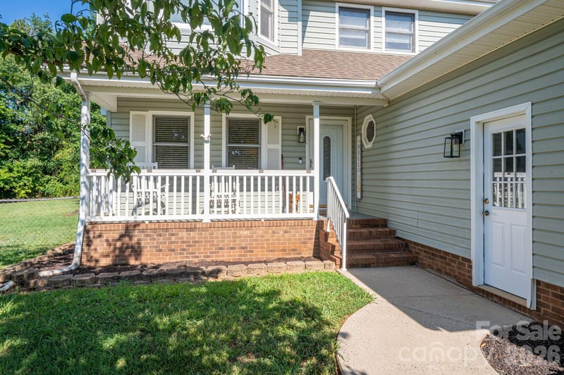 4503 Briarcreek Rd, Maiden, NC 28650