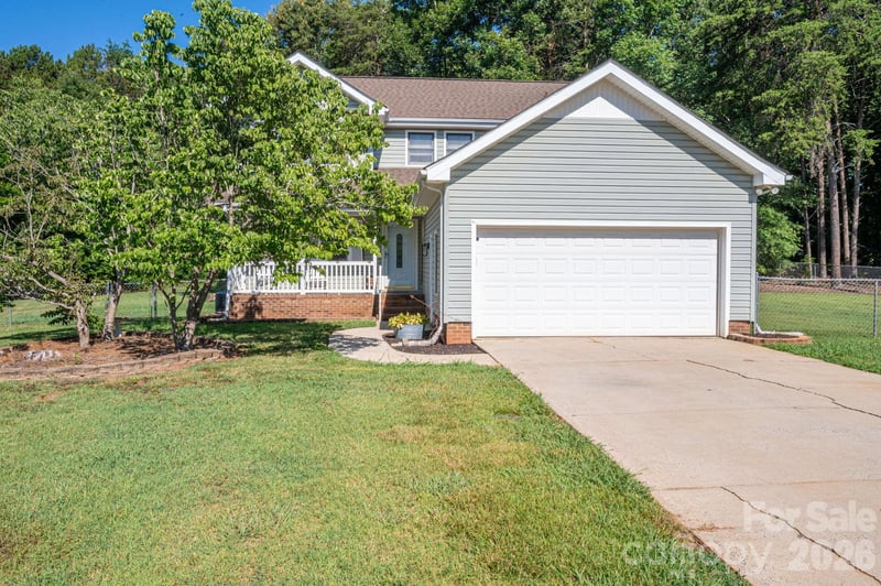 4503 Briarcreek Rd, Maiden, NC 28650