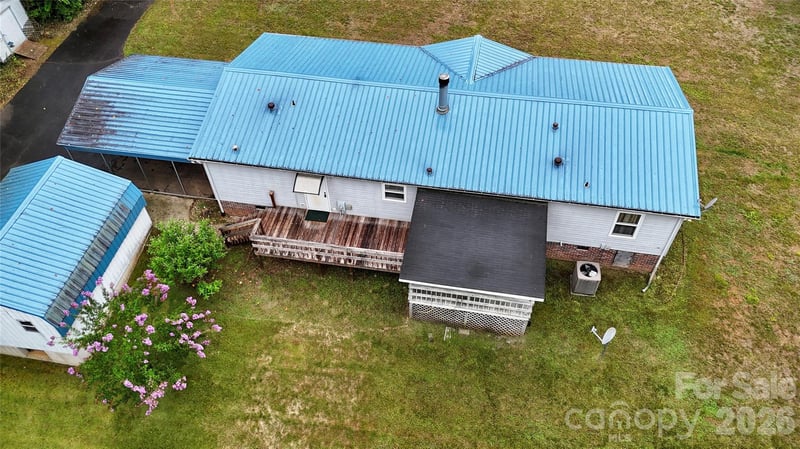 4851 Mounira Ave, Hickory, NC 28602