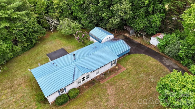 4851 Mounira Ave, Hickory, NC 28602