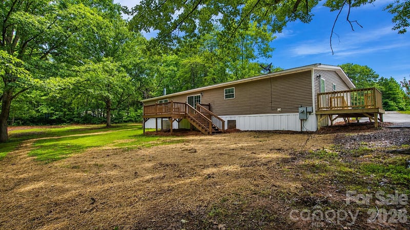 1185 Galway Ln, Clover, SC 29710