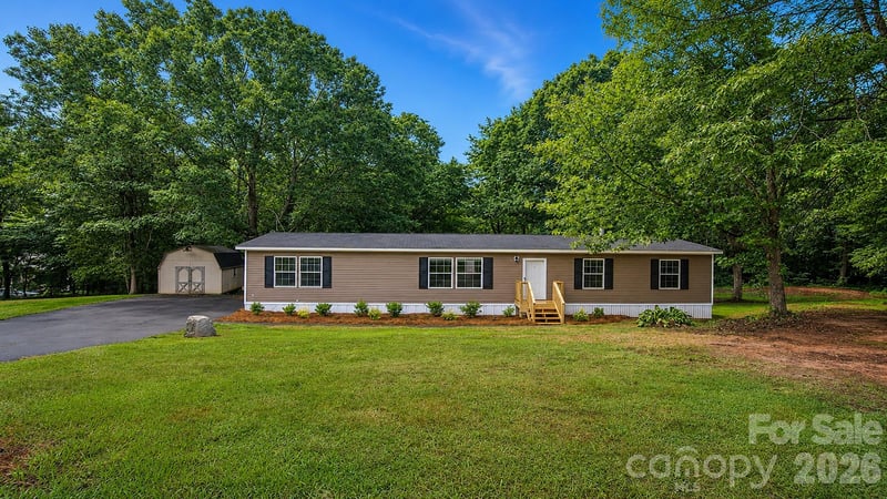 1185 Galway Ln, Clover, SC 29710