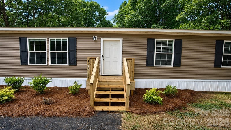 1185 Galway Ln, Clover, SC 29710