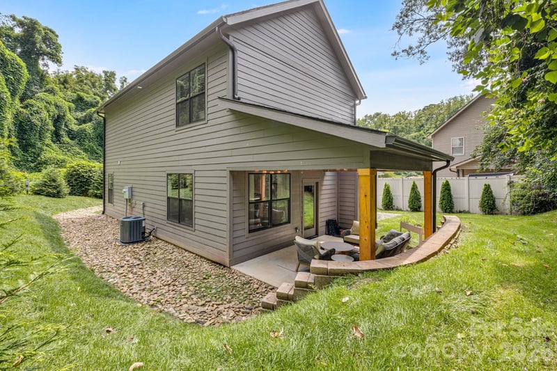 108 Glendale Ave, Asheville, NC 28803
