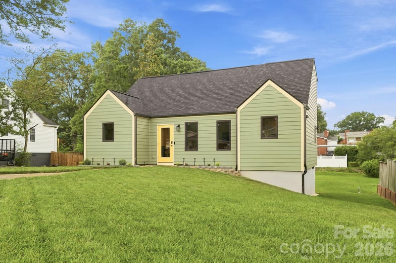 108 Lee Ave, Bessemer City, NC 28016