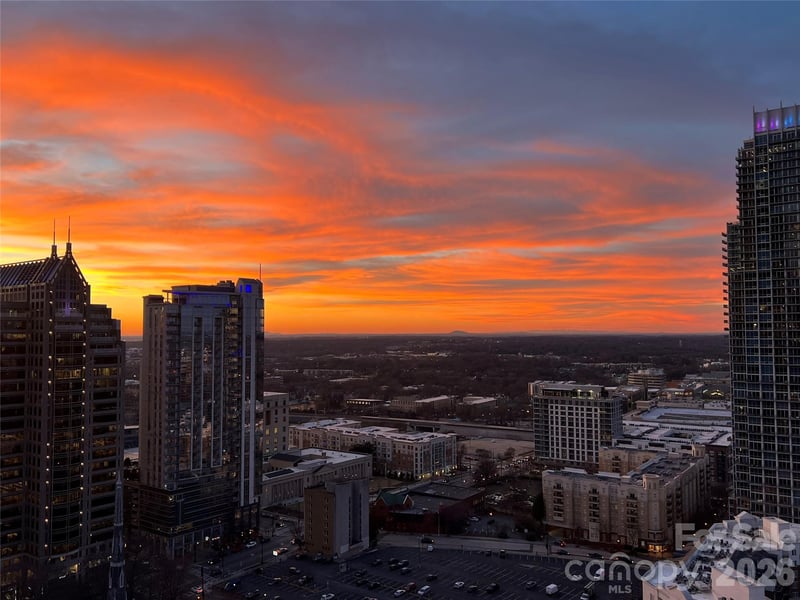 210 Church St #2608, Charlotte, NC 28202
