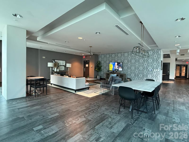 210 Church St #2608, Charlotte, NC 28202