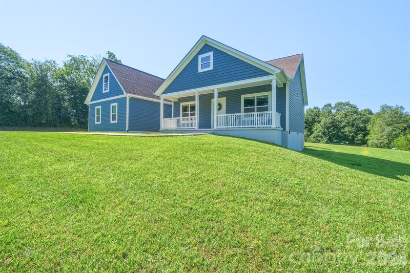 3154 43rd Ave, Hickory, NC 28601