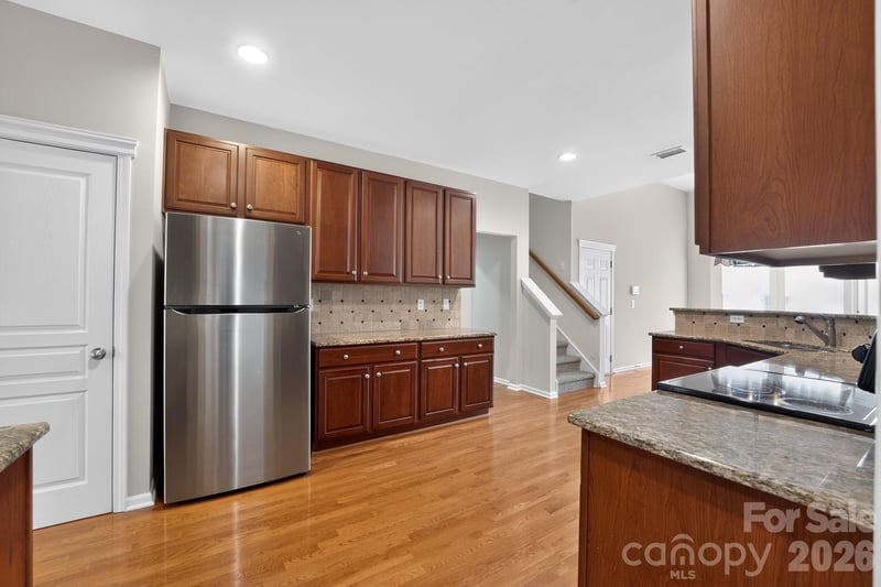 5918 Phyliss Ln, Charlotte, NC 28227