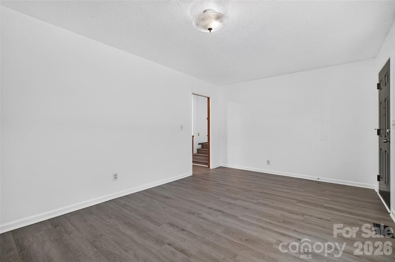 823 Flint Dr, Statesville, NC 28677