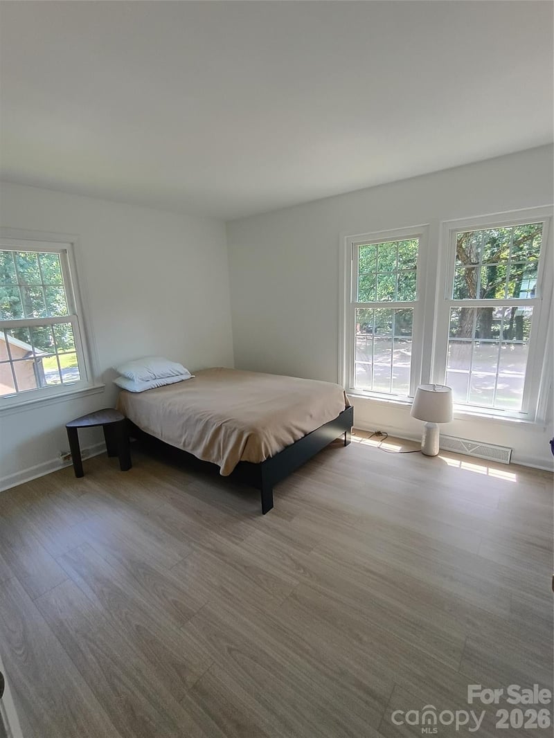 5724 Telfair Rd, Charlotte, NC 28210