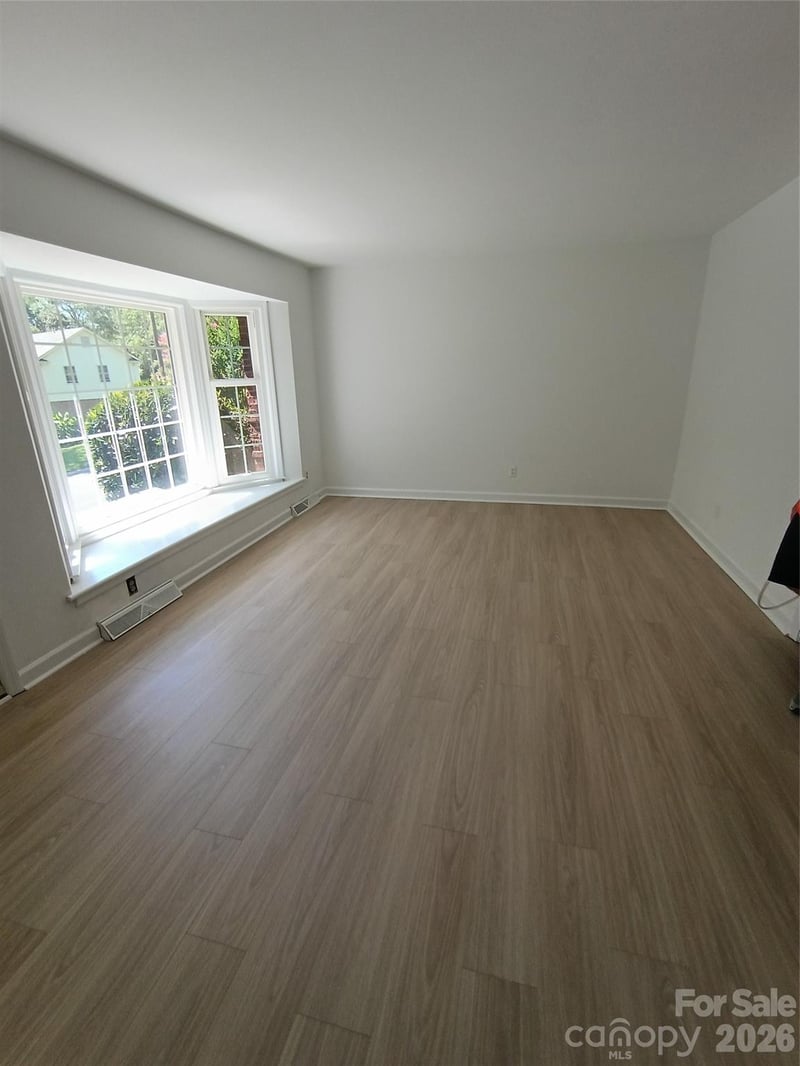 5724 Telfair Rd, Charlotte, NC 28210